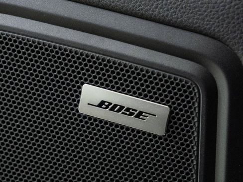 New 2026 Porsche Macan AWD/4WD image 7