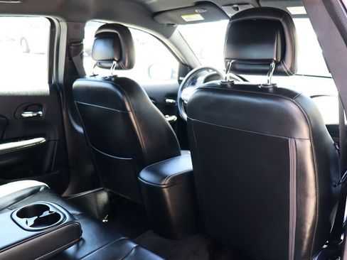 Used 2013 Chrysler 200 Limited FWD image 28