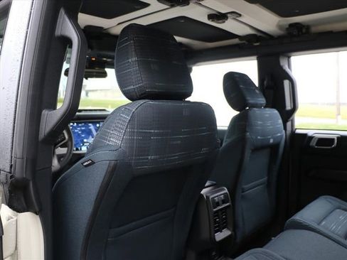 New 2026 Ford Bronco Heritage Edition image 15