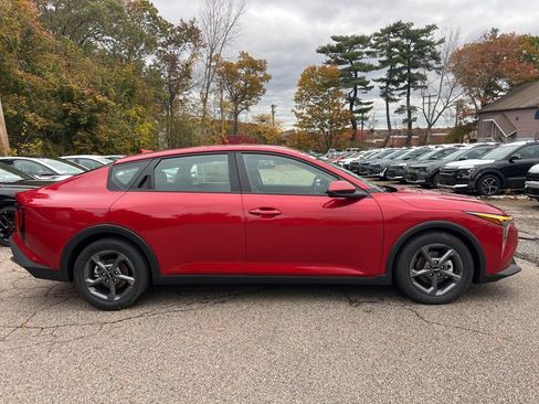 New 2025 Kia K4 LXS image 4