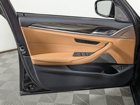 Certified 2023 BMW 530i xDrive w/ Premium Package image 14