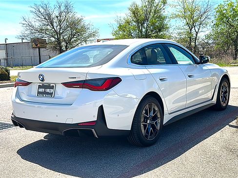 New 2026 BMW i4 eDrive40 w/ Premium Package RWD image 8