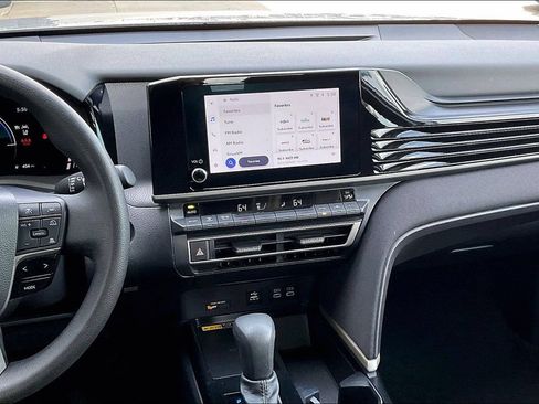 Used 2025 Toyota Camry LE FWD image 6