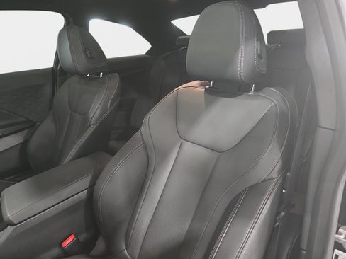 Used 2023 BMW 230i Coupe w/ Convenience Package RWD image 17