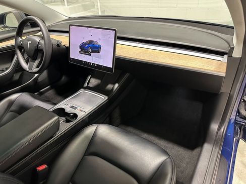 Used 2022 Tesla Model 3 Long Range AWD/4WD image 13