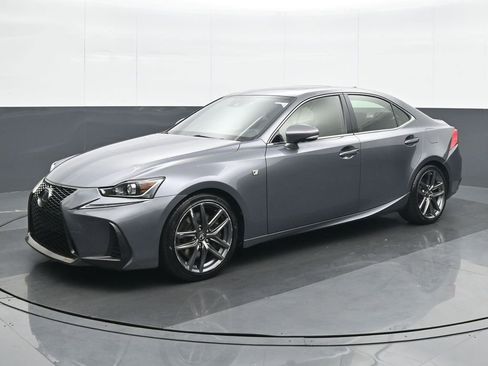 Used 2018 Lexus IS 300 F Sport w/ F Sport Package image 2
