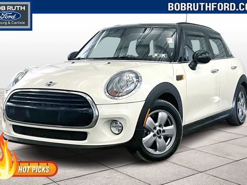 Used 2016 MINI Cooper 4-Door Hardtop image 1