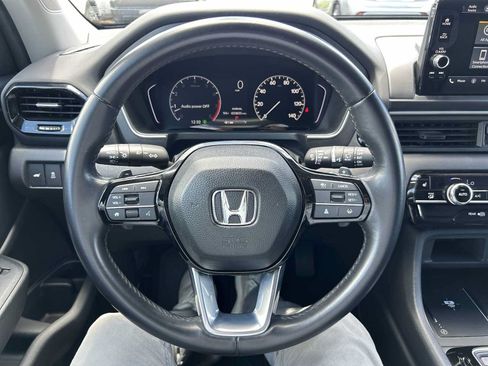 Used 2024 Honda Pilot EX-L image 11