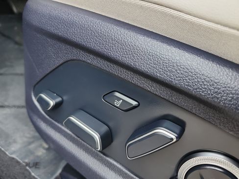 Used 2025 Hyundai Palisade AWD image 19