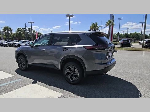 New 2026 Nissan Rogue SV FWD image 27