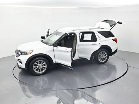 Certified 2022 Ford Explorer Limited w/ Equipment Group 301A RWD image 51