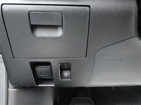 Certified 2021 Toyota Highlander XSE image 33