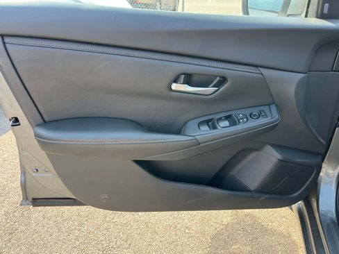 Used 2025 Nissan Sentra SV image 18