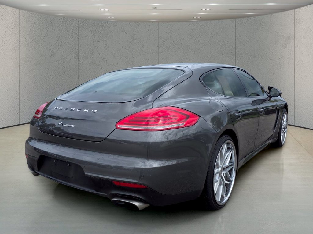 Used 2014 Porsche Panamera 4 AWD/4WD image 6