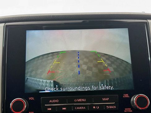 Used 2021 Nissan Titan SV w/ SV Convenience Package image 20