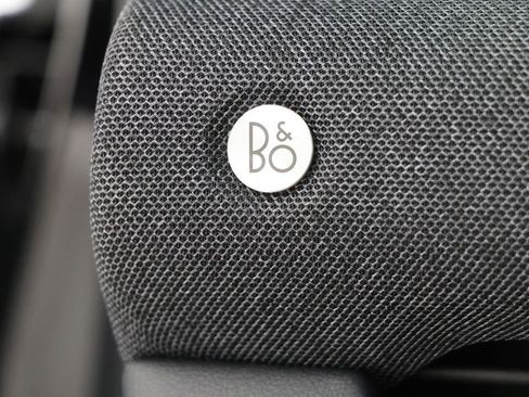 Used 2025 Ford Explorer ST image 29