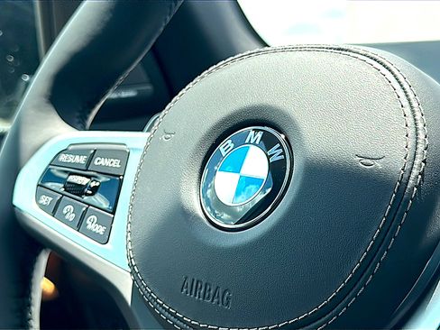 New 2026 BMW X5 xDrive40i w/ M Sport Package AWD/4WD image 21