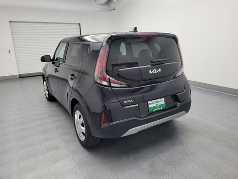 Used 2023 Kia Soul LX FWD image 5