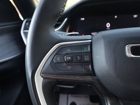 Used 2024 Jeep Grand Cherokee L Limited w/ Luxury Tech Group II image 25