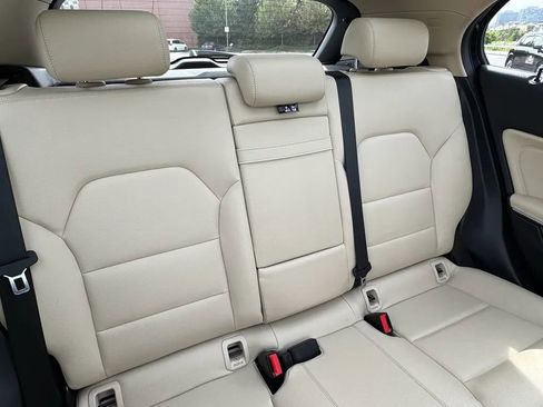 Used 2018 Mercedes-Benz GLA 250 4MATIC image 22