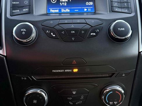 Used 2016 Ford Edge SE image 49