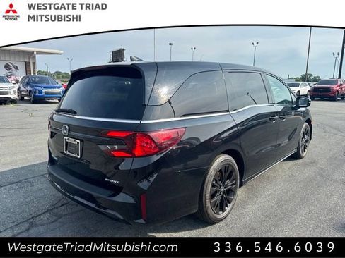 Used 2025 Honda Odyssey Sport-L image 4