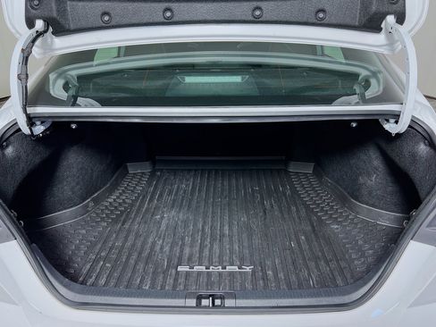 Certified 2025 Toyota Camry SE w/ Convenience Package image 21