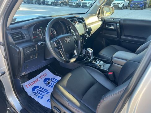 Certified 2022 Toyota 4Runner TRD Off-Road Premium image 30