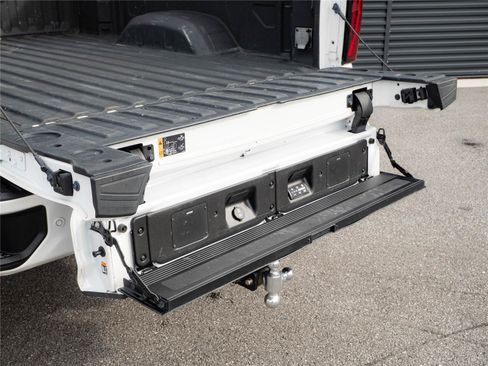 Used 2024 GMC Sierra 2500 Denali Ultimate w/ Snow Plow Prep/Camper Package AWD/4WD image 31