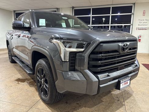 New 2026 Toyota Tundra SR5 image 4