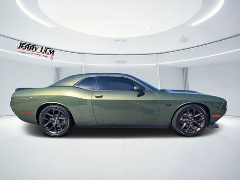 Used 2023 Dodge Challenger R/T w/ Blacktop Package image 2