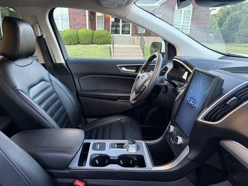 Used 2021 Ford Edge SEL AWD/4WD image 30