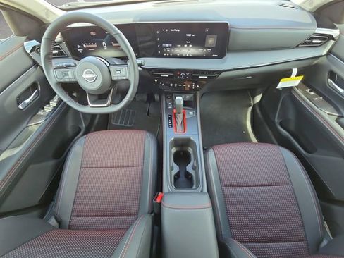 New 2026 Nissan Kicks SR FWD image 20