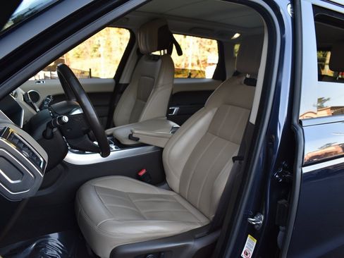 Used 2019 Land Rover Range Rover Sport HSE image 24