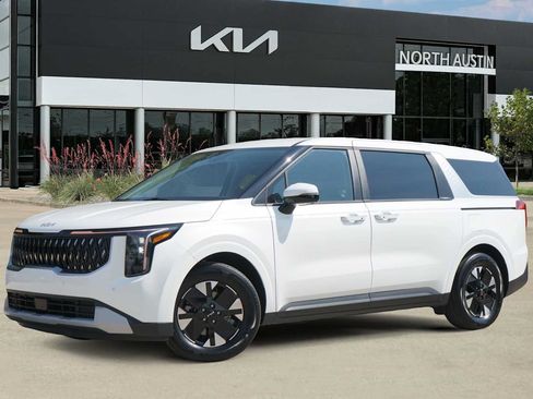Certified 2026 Kia Carnival LXS FWD image 1