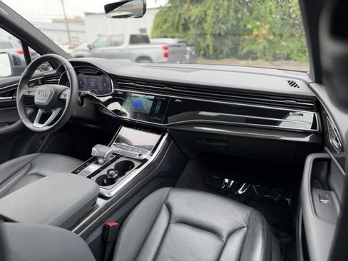 Used 2020 Audi Q7 3.0T Premium w/ Convenience Package AWD/4WD image 19
