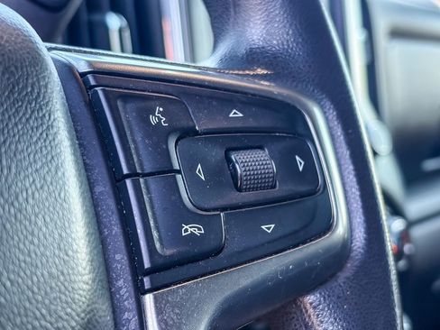 Used 2020 Chevrolet Silverado 1500 LT AWD/4WD image 19