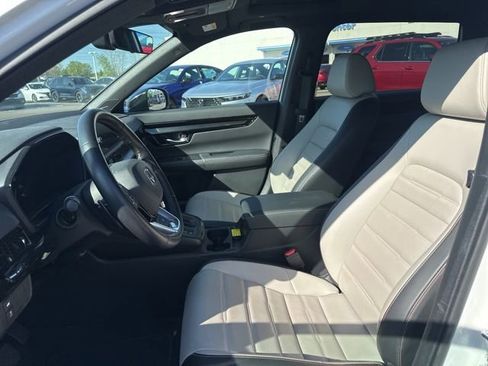 Used 2025 Honda CR-V Sport Touring image 19