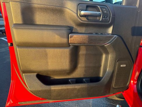 Used 2020 Chevrolet Silverado 2500 LTZ w/ LTZ Plus Package image 12