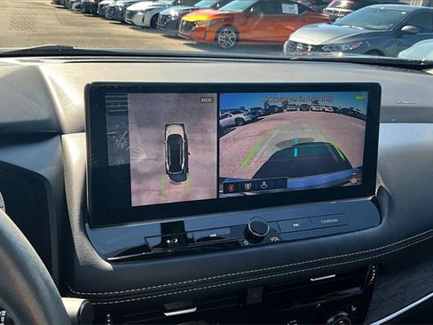 Certified 2024 Nissan Rogue Platinum image 13