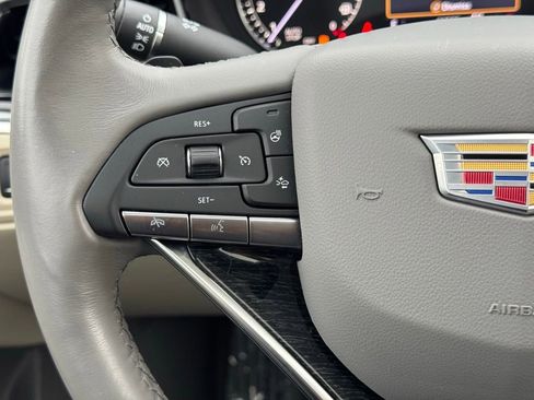 Used 2023 Cadillac XT6 Premium Luxury image 32