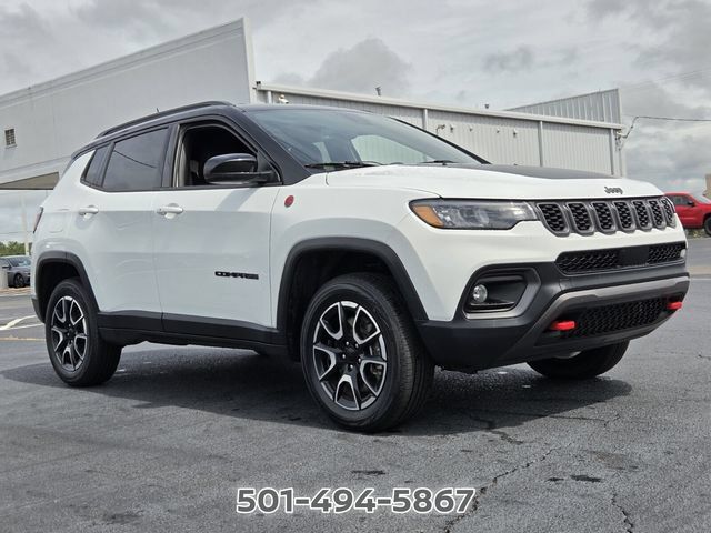 Used 2024 Jeep Compass Trailhawk AWD/4WD image 7