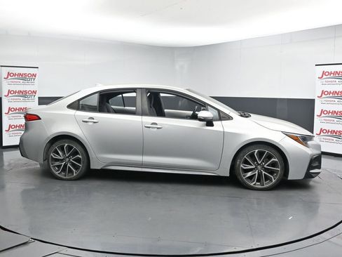 Used 2021 Toyota Corolla SE FWD image 9
