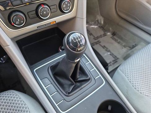 Used 2014 Volkswagen Passat 1.8T S FWD image 13