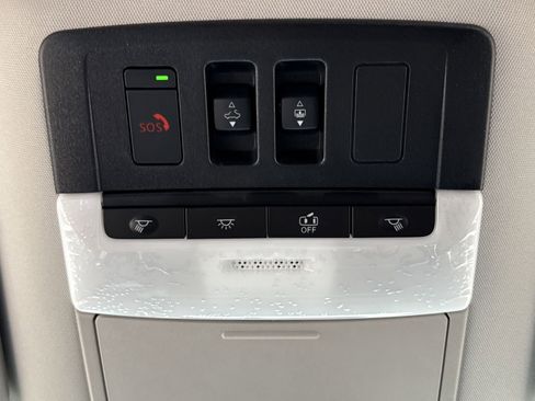 New 2026 Nissan Pathfinder SV w/ SV Premium Package FWD image 10