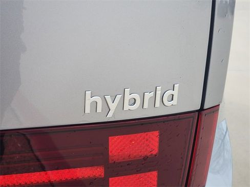 Certified 2025 Hyundai Santa Fe SEL image 8