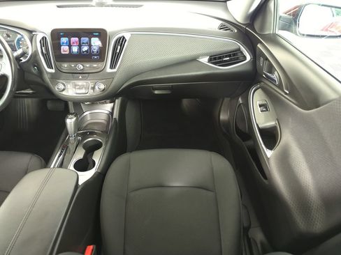 Used 2016 Chevrolet Malibu LT FWD image 15