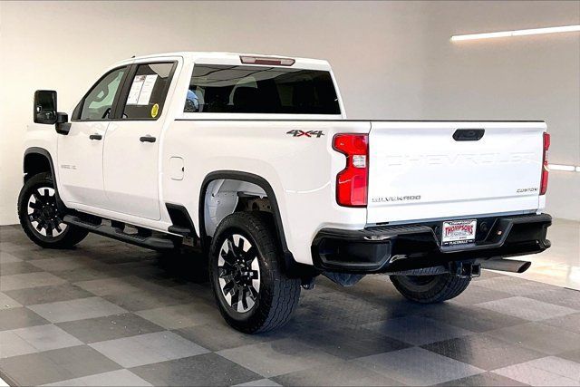 Used 2020 Chevrolet Silverado 2500 Custom w/ Custom Value Package AWD/4WD image 10