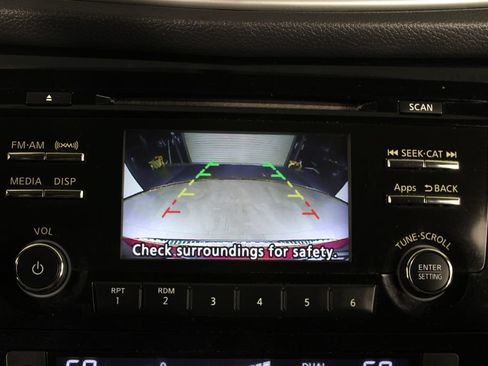 Used 2015 Nissan Rogue SV FWD image 26