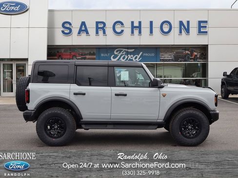 New 2026 Ford Bronco Badlands AWD/4WD image 1